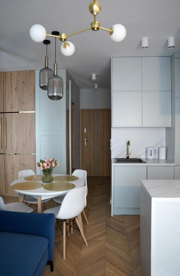 Apartamenty Metro Targowek 27 Varšava Exteriér fotografie